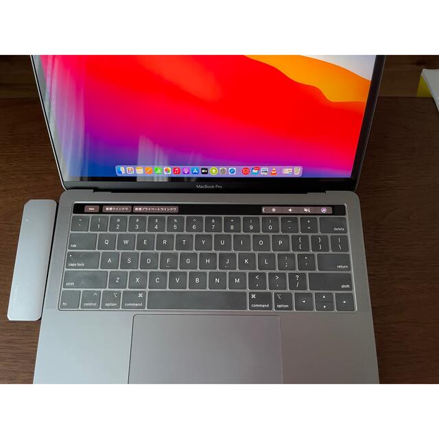 Apple(アップル)のMacbook pro 13インチ　美品 スマホ/家電/カメラのPC/タブレット(ノートPC)の商品写真