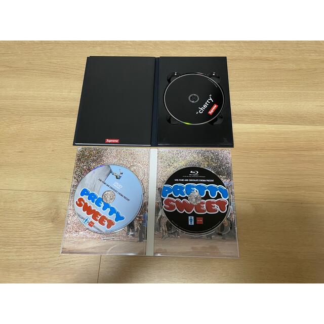 Supreme(シュプリーム)のcherry・PRETTY SWEET スケートボードDVDセット エンタメ/ホビーのDVD/ブルーレイ(趣味/実用)の商品写真