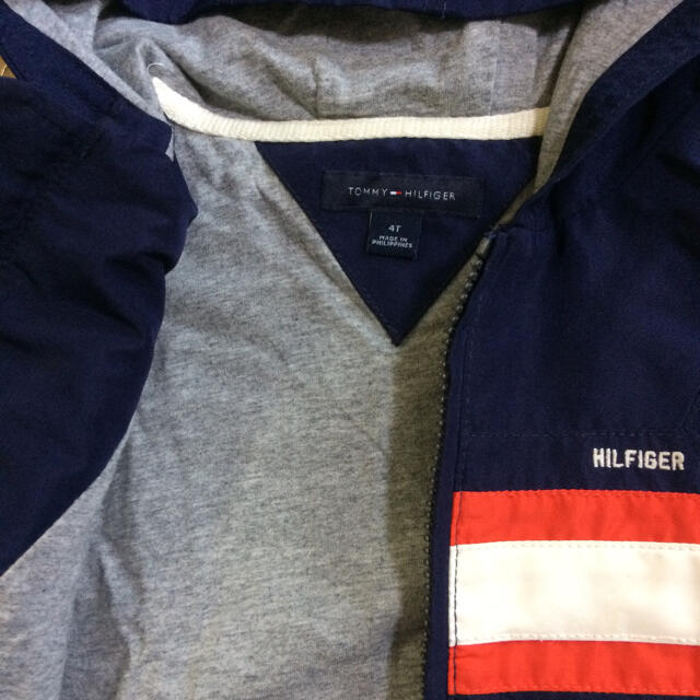 TOMMY HILFIGER(トミーヒルフィガー)のマウンテンパーカ キッズ/ベビー/マタニティのキッズ服男の子用(90cm~)(ジャケット/上着)の商品写真