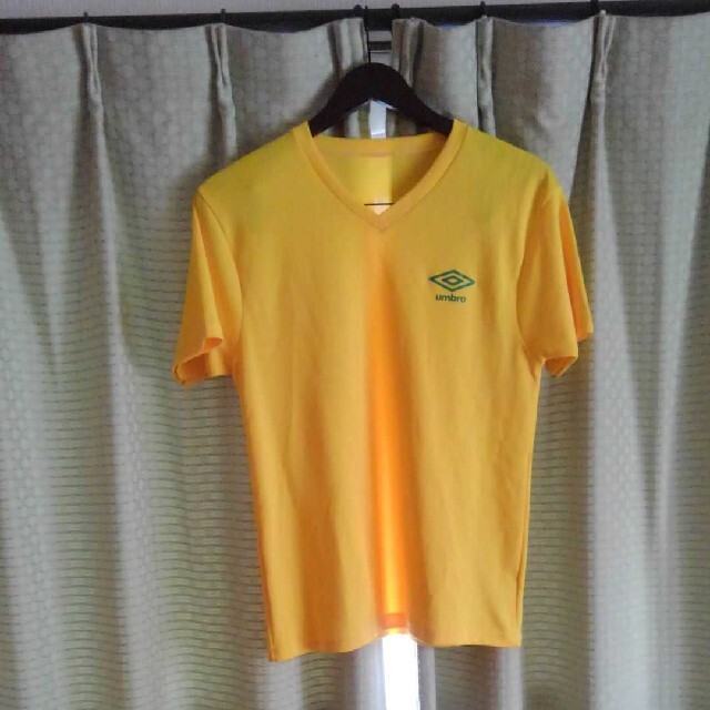 UMBRO(アンブロ)のアンブロのTシャツ　メンズM イエロー メンズのトップス(Tシャツ/カットソー(半袖/袖なし))の商品写真