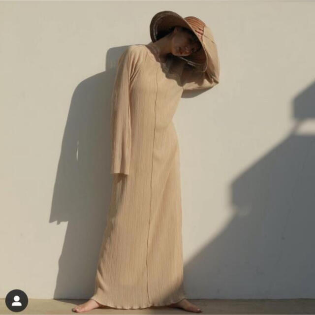 CLANE(クラネ)のlouren pleats pencil onepiece レディースのワンピース(ロングワンピース/マキシワンピース)の商品写真