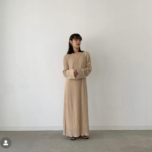 CLANE(クラネ)のlouren pleats pencil onepiece レディースのワンピース(ロングワンピース/マキシワンピース)の商品写真