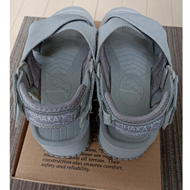 SHAKA シャカ サンダル US5 23cm グレー 美品 スポーツサンダル レディースの靴/シューズ(サンダル)の商品写真