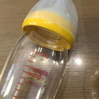 ピジョン(Pigeon)の哺乳瓶　ピジョン母乳実感240ml(哺乳ビン)