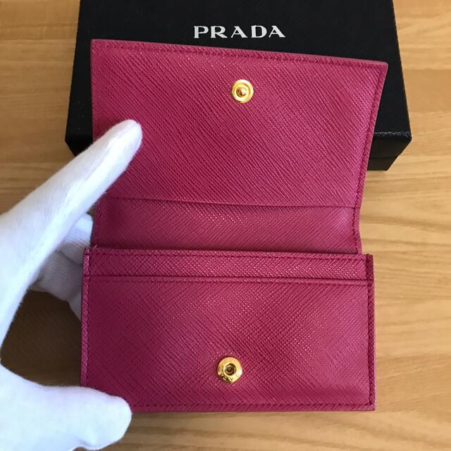 PRADA(プラダ)の新品同様　極美品　PRADA プラダ　カードケース　名刺入れ　パスケース　花柄 レディースのファッション小物(名刺入れ/定期入れ)の商品写真