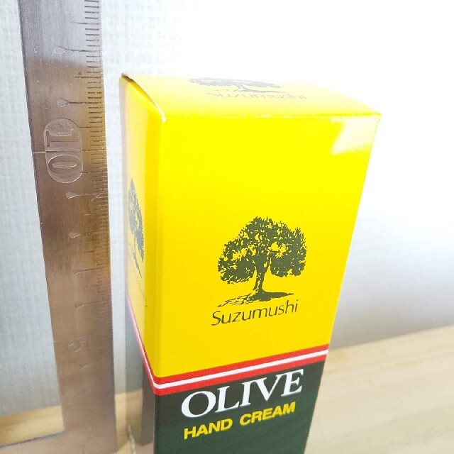 鈴虫olive チューブ入りハンドクリーム コスメ/美容のボディケア(ハンドクリーム)の商品写真