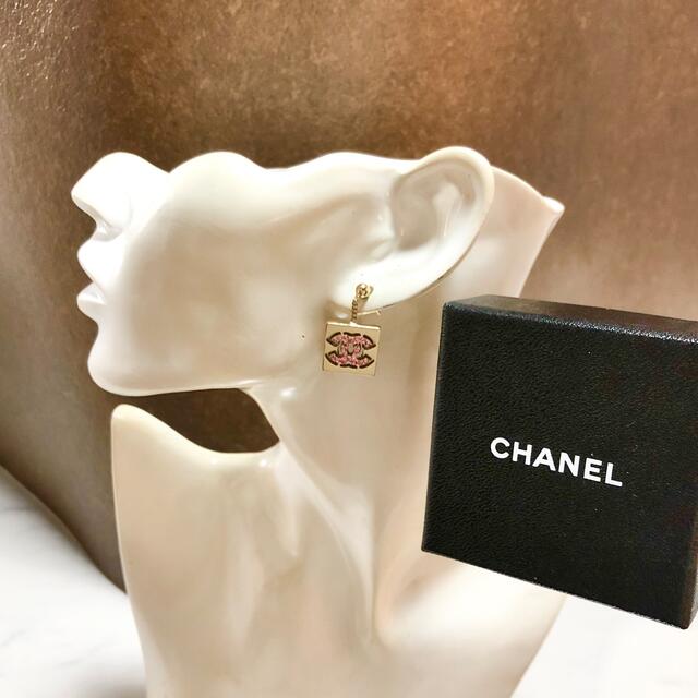 CHANEL(シャネル)のシャネル　ピアス　ココマーク　ピンク　ストーン　スクエア　ゴールド　スイング　☆ レディースのアクセサリー(ピアス)の商品写真