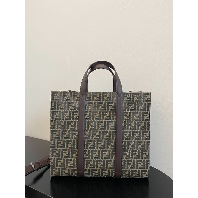 名作 超美品!FENDI バック - www.tauntonscrapmetal.com