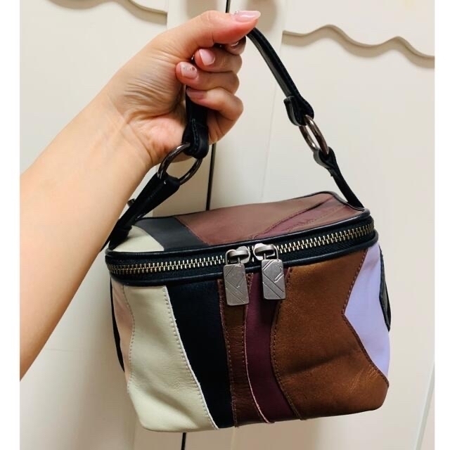 Furla(フルラ)の美品　状態考慮　フルラ　バニティバッグ　ハンドバッグ　ポーチ　パッチワーク レディースのバッグ(ハンドバッグ)の商品写真