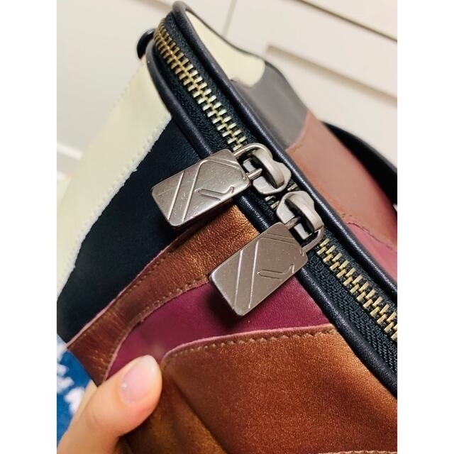 Furla(フルラ)の美品　状態考慮　フルラ　バニティバッグ　ハンドバッグ　ポーチ　パッチワーク レディースのバッグ(ハンドバッグ)の商品写真