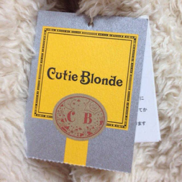 Cutie Blonde(キューティーブロンド)の白☆ボアコート レディースのジャケット/アウター(毛皮/ファーコート)の商品写真