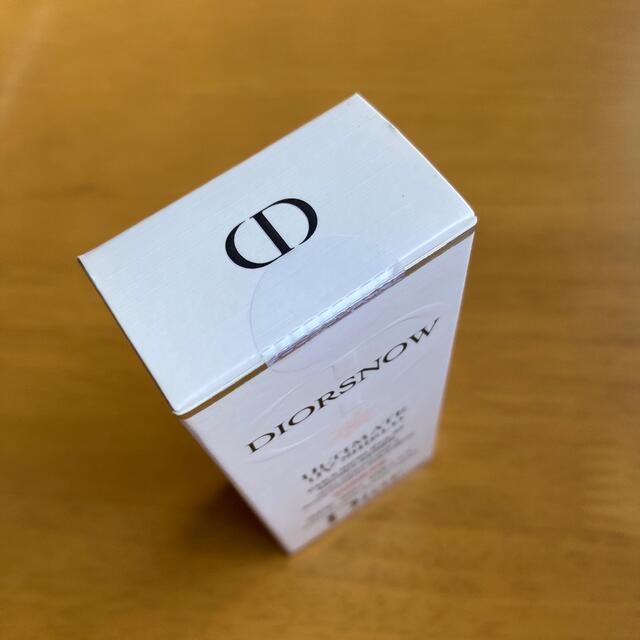 Dior(ディオール)のディオール スノー UVシールド トーンアップ 50+  ３点 コスメ/美容のベースメイク/化粧品(化粧下地)の商品写真