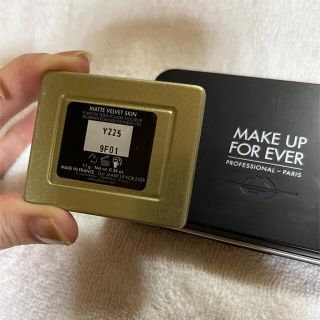 メイクアップフォーエバー(MAKE UP FOR EVER)のメイクアップフォーエバー　マットベルベットスキン Y225(ファンデーション)