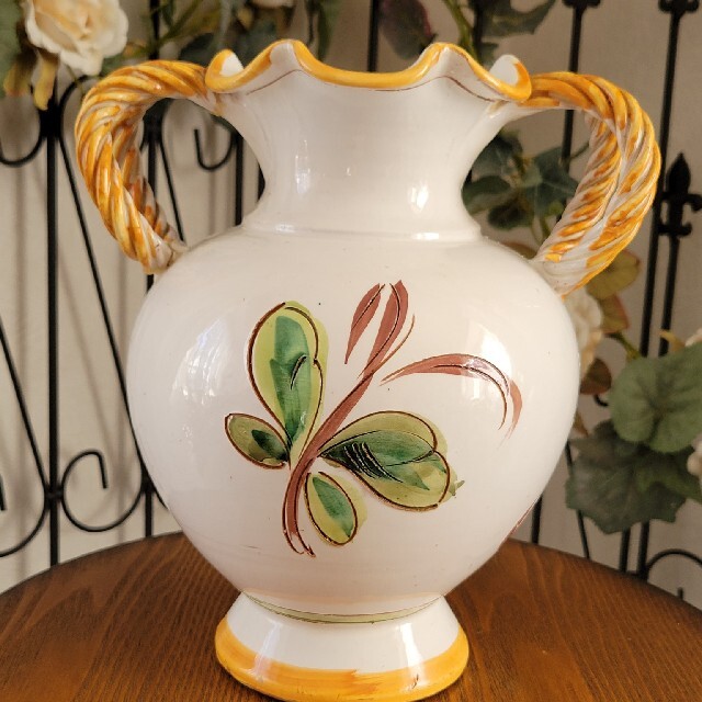 イタリア製 花瓶 花柄の通販 by アンティークSHOP シャーロット｜ラクマ