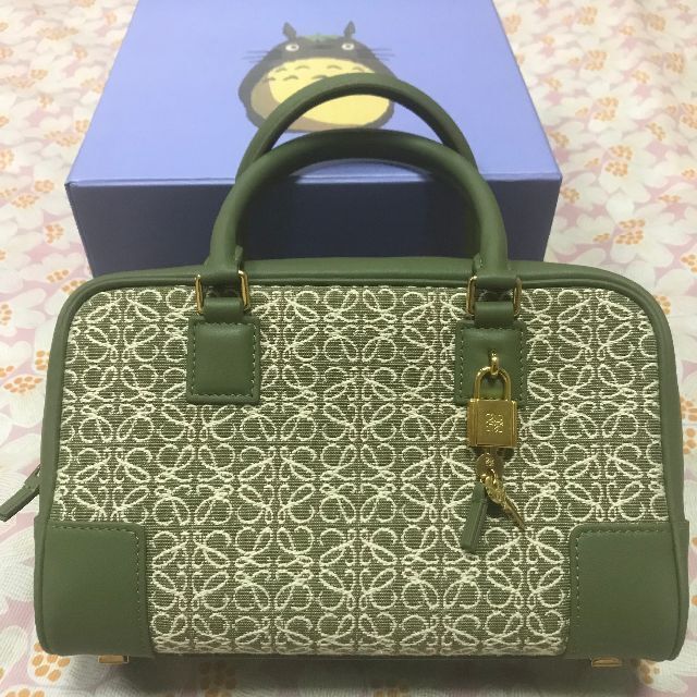 リアル - LOEWE 美品LOEWE バッグ(アナグラムジャカード&カーフ)2way アマソナ28 ショルダーバッグ リアル - LOEWE 美品LOEWE バッグ(アナグラムジャカード&カーフ)2way アマソナ28 ショルダーバッグ