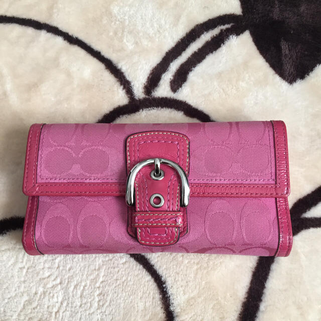 COACH(コーチ)のコーチ ピンクで可愛い長財布 レディースのファッション小物(財布)の商品写真