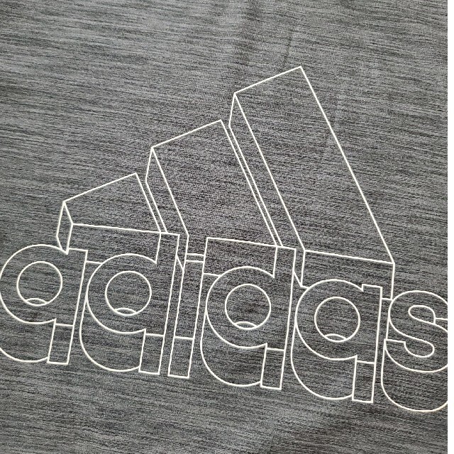 adidas(アディダス)のadidasスポーツTシャツ160 キッズ/ベビー/マタニティのキッズ服男の子用(90cm~)(Tシャツ/カットソー)の商品写真