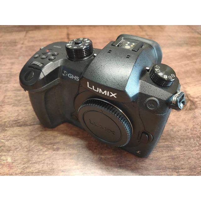 Panasonic(パナソニック)の■パナソニック Panasonic LUMIX DC-GH5 ボディ+色々セット スマホ/家電/カメラのカメラ(ミラーレス一眼)の商品写真