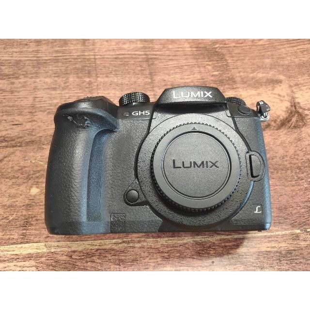 Panasonic(パナソニック)の■パナソニック Panasonic LUMIX DC-GH5 ボディ+色々セット スマホ/家電/カメラのカメラ(ミラーレス一眼)の商品写真