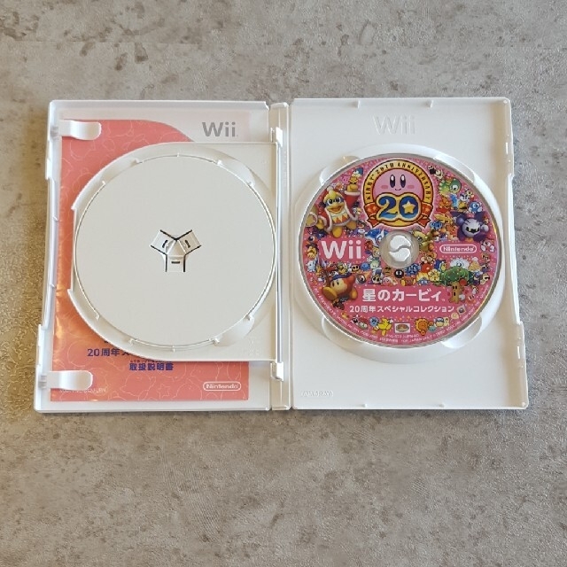 Wii(ウィー)の星のカービィ　20周年スペシャルコレクション　wii  星のカービー エンタメ/ホビーのゲームソフト/ゲーム機本体(家庭用ゲームソフト)の商品写真