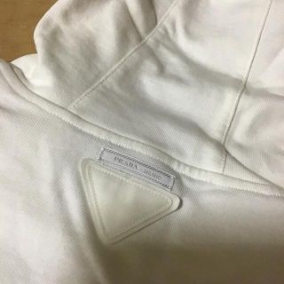 PRADA - PRADA パーカー 値下げしました!最終値下げ‼︎の通販 by UMK
