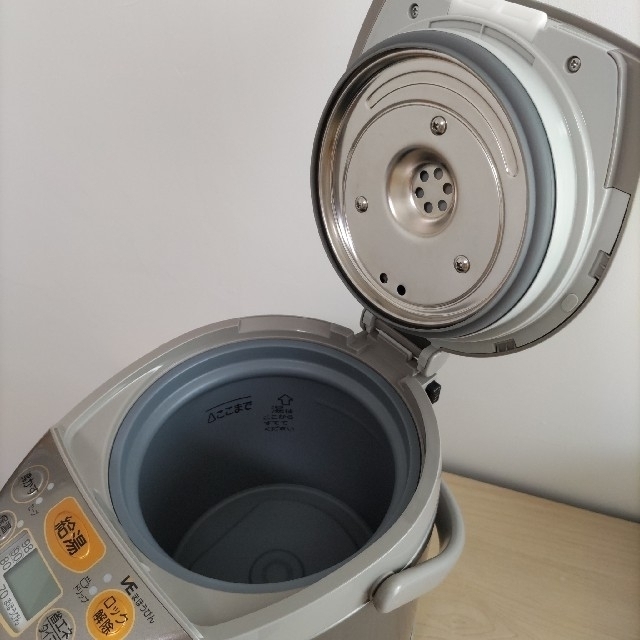 新生活 re-birth 中古品 象印 VE電気まほうびん 2.2L ベージュ CV-TW22