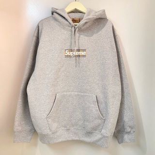 シュプリーム(Supreme)の【"Supreme/シュプリーム"】(パーカー)