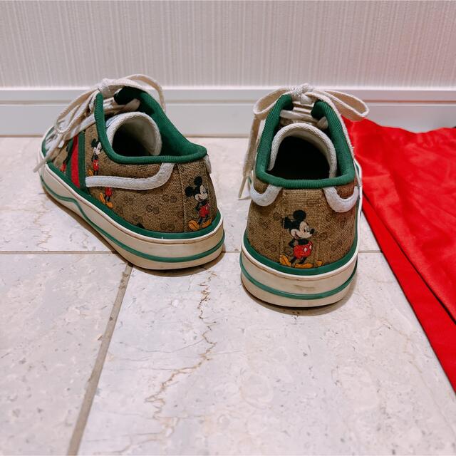 Gucci(グッチ)のGUCCI グッチ Disney ディズニーGG  1977 テニス スニーカー レディースの靴/シューズ(スニーカー)の商品写真