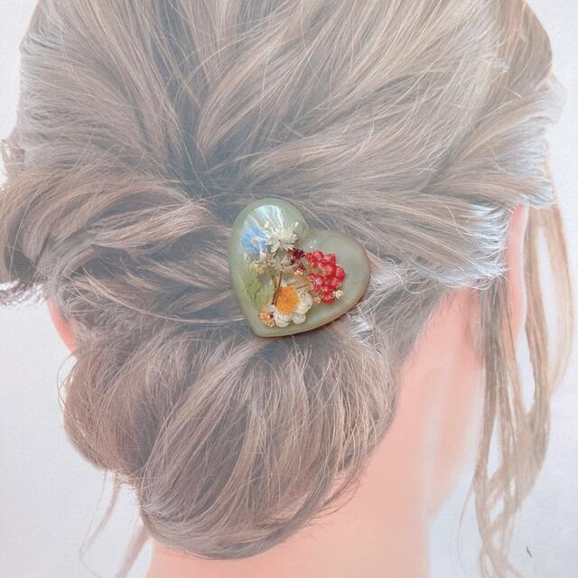 大ぶり　ハート　ヘアアクセ2 ハンドメイドのアクセサリー(ヘアアクセサリー)の商品写真