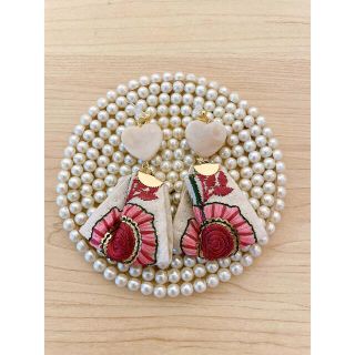 インド刺繍リボン　ハートピアス　イヤリング(ピアス)