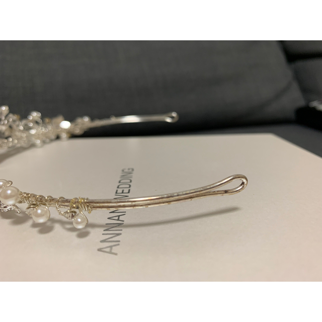 Vera Wang(ヴェラウォン)のANNAN WEDDING アンナンウエディングティアラ　ヴァレリーTLM298 ハンドメイドのウェディング(ヘッドドレス/ドレス)の商品写真