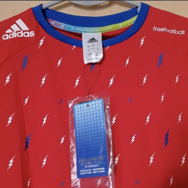 adidas(アディダス)のアディダス サッカー フットサル ウェア プラシャツ ２枚セット 新品 未使用 スポーツ/アウトドアのサッカー/フットサル(ウェア)の商品写真