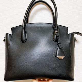 チャールズアンドキース(Charles and Keith)のCharles & Keith ブラックバッグ　A4収納(ハンドバッグ)