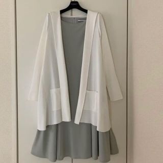 フォクシー(FOXEY)の♡極美品♡ FOXEY ロング フーディー カーディガン 38 40 ホワイト(カーディガン)