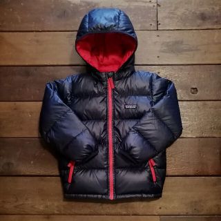 パタゴニア(patagonia)のパタゴニア ハイロフトダウンフーディ 5T  ネイビー キッズ ダウンジャケット(ジャケット/上着)