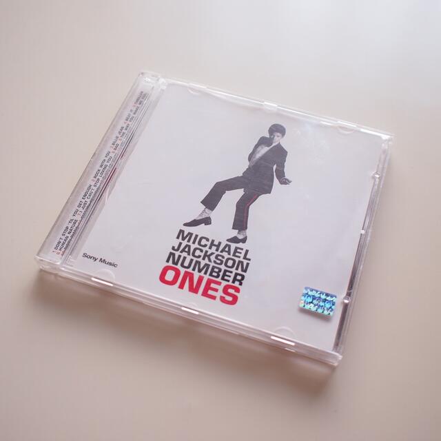 MICHAEL JACKSON NUMBER ONES 中古CD エンタメ/ホビーのCD(ポップス/ロック(洋楽))の商品写真