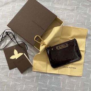 ルイヴィトン(LOUIS VUITTON)の新品未使用 ルイ ヴィトン ヴェルニポシェットクレNM アマラント(キーケース)