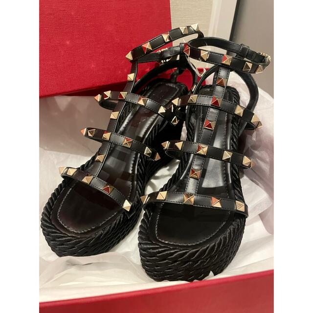 福袋セール】 VALENTINO - バレンティノ ロックスタッズ カーフスキン