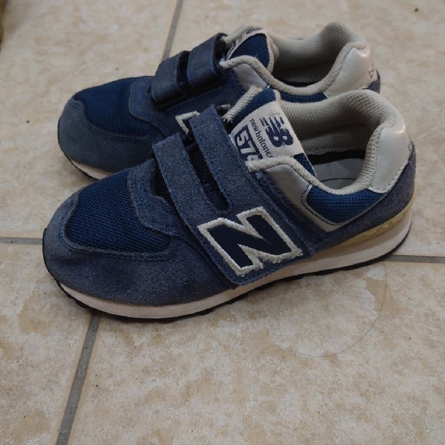 New Balance(ニューバランス)のnew balance 574 18.5センチ キッズ キッズ/ベビー/マタニティのキッズ靴/シューズ(15cm~)(スニーカー)の商品写真