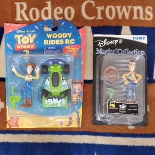 トイストーリー(トイ・ストーリー)のDisney トイストーリー&２ウッディ RCカー ブリスター入フィギュアセット(アニメ/ゲーム)