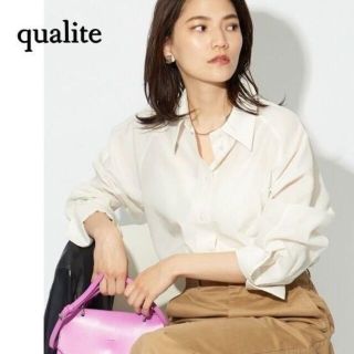 カリテ(qualite)の色っぽかっこいい♪　撥水加工 長袖ブラウス　M　クリームホワイト(シャツ/ブラウス(長袖/七分))