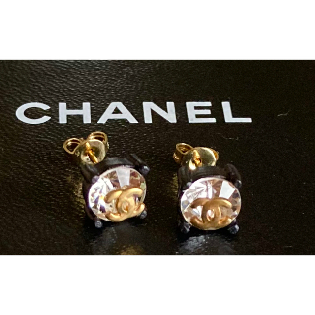 CHANEL(シャネル)のシャネル❤️ヴィンテージ ミニ ピアス レディースのアクセサリー(ピアス)の商品写真