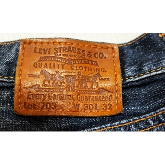 Levi's - Levi's リーバイス703 デニム ユーズド加工 牛革パッチ サイズW30の通販 by ダイ's shop|リーバイスならラクマ