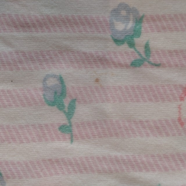 Combi mini(コンビミニ)のコンビミニの春秋向け長袖パジャマ110サイズ綿100 キッズ/ベビー/マタニティのキッズ服女の子用(90cm~)(パジャマ)の商品写真