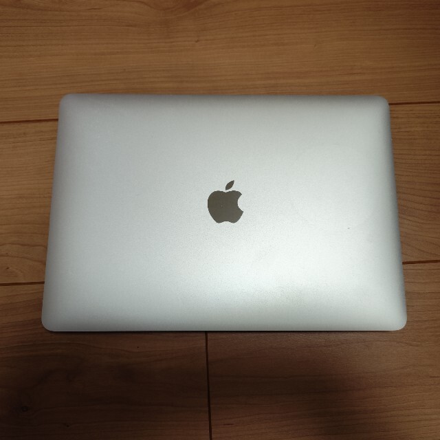 MacBook Air 13インチ シルバー 美品 | フリマアプリ ラクマ