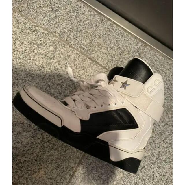 新品未使用品　GIVENCHY　レディース　スニーカー　ハイカット　人気ブランド