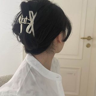 新品　バンスクリップ　パールヘアクリップ バレッタ ヘアピン 大人かわいい　韓国(バレッタ/ヘアクリップ)