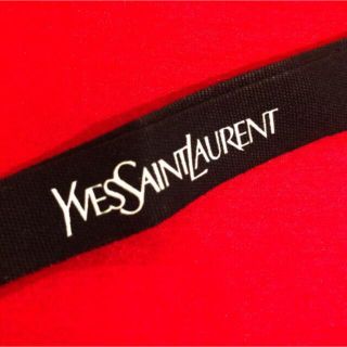 イヴサンローランボーテ(Yves Saint Laurent Beaute)の【最終価格】イブサンローラン　ラッピング　リボン　黒に白(ショップ袋)