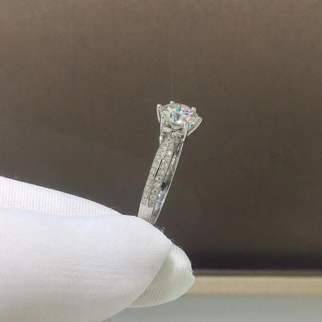 ～【newデザイン】モアサナイト 　リング　K18WGmoissanite