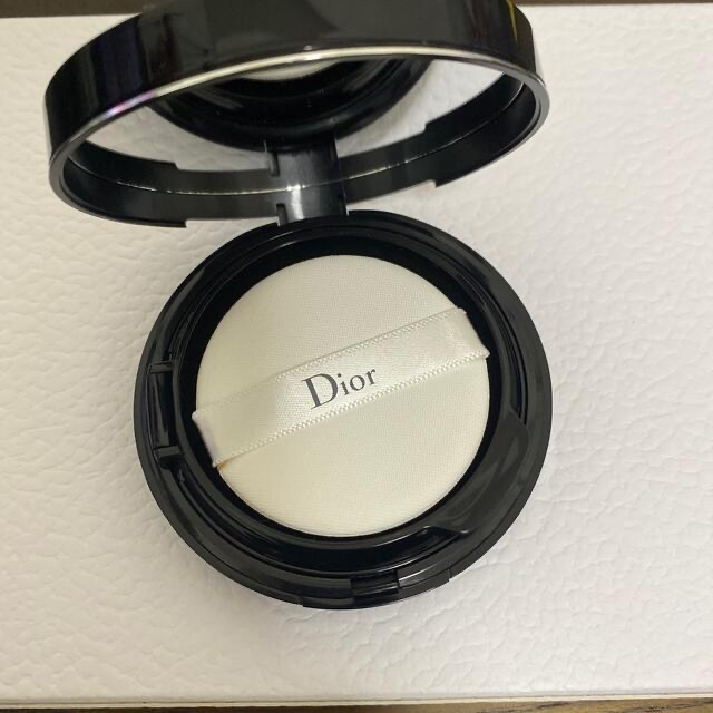 Dior(ディオール)のクッションファンデーション コスメ/美容のベースメイク/化粧品(ファンデーション)の商品写真